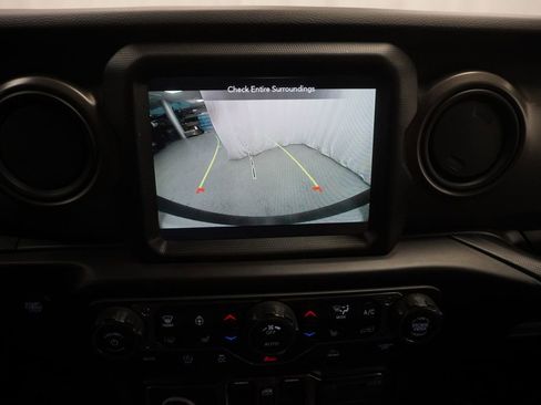 Used 2022 Jeep Wrangler Unlimited Sport image 32