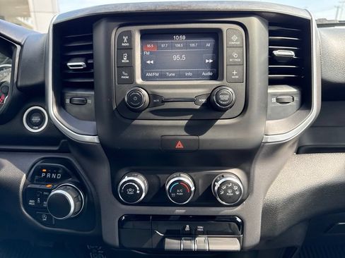 Used 2024 RAM 1500 Big Horn AWD/4WD image 30
