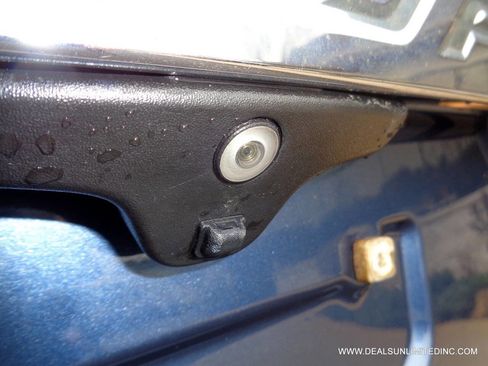 Used 2018 Ford Explorer XLT w/ Equipment Group 202A image 21