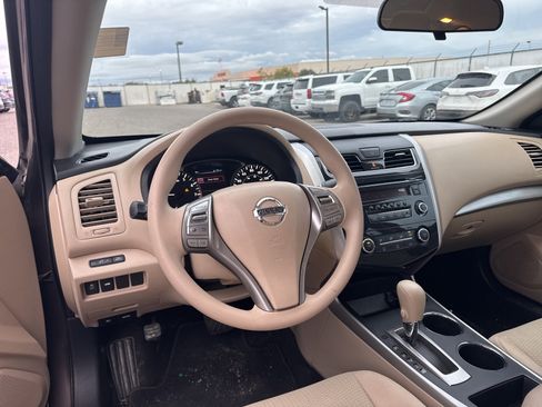 Used 2015 Nissan Altima 2.5 S w/ Power Driver Seat Package image 10