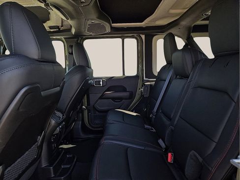New 2025 Jeep Wrangler Unlimited Rubicon image 9
