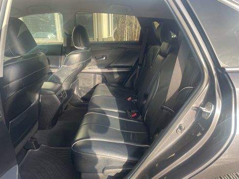 Used 2014 Toyota Venza XLE image 9