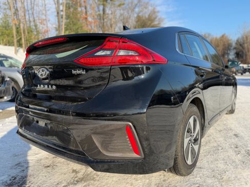 Used 2018 Hyundai Ioniq SEL image 11