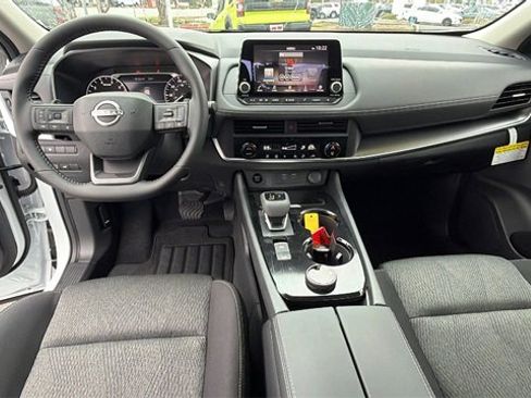 New 2026 Nissan Rogue SV image 18