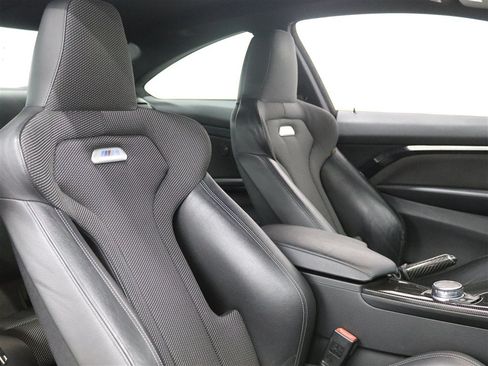 Used 2017 BMW M4 Coupe RWD image 34