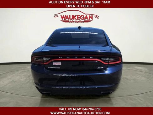 Used 2016 Dodge Charger SXT RWD image 6