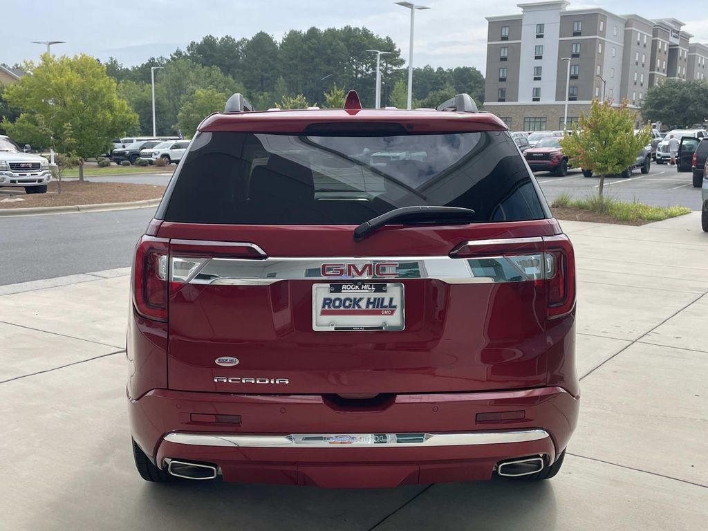 Used 2023 GMC Acadia Denali FWD image 3