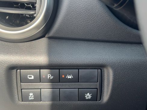 New 2025 Nissan Versa S w/ Trunk Package image 27