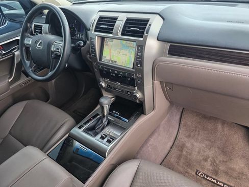 Used 2018 Lexus GX 460 w/ Navigation Package AWD/4WD image 25