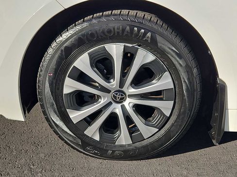 Used 2022 Toyota Corolla LE image 13