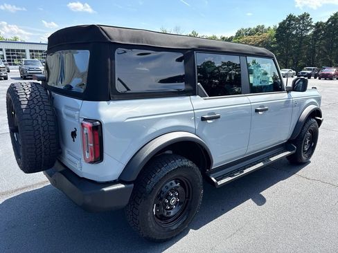 New 2026 Ford Bronco Outer Banks AWD/4WD image 2
