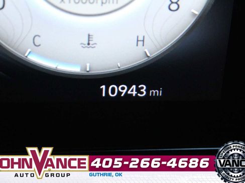 Used 2025 Hyundai Elantra SEL image 36