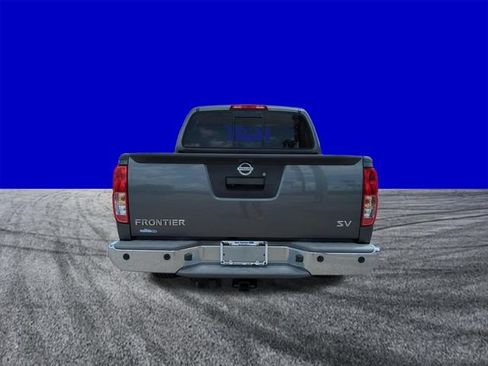 Used 2016 Nissan Frontier SV w/ SV Value Truck Package RWD image 5