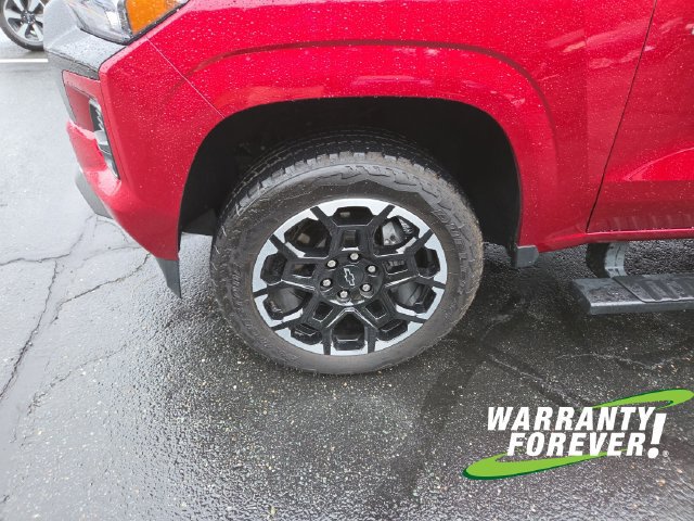 Used 2026 Chevrolet Colorado Z71 w/ Technology Package AWD/4WD image 18