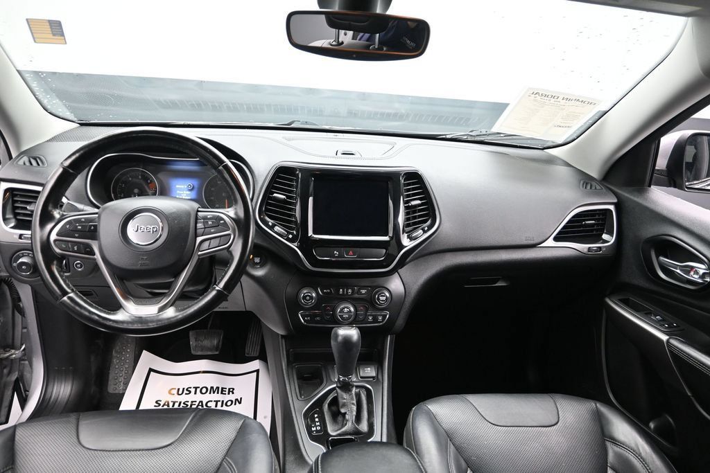 Used 2020 Jeep Cherokee Limited FWD image 17