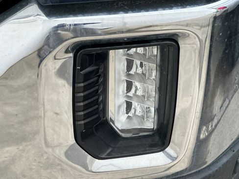 Used 2022 GMC Sierra 2500 SLT image 10