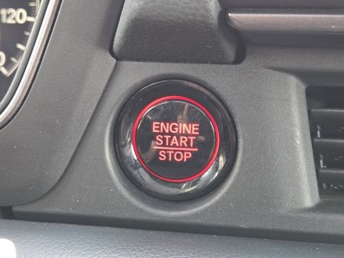 Used 2025 Honda Pilot TrailSport image 45