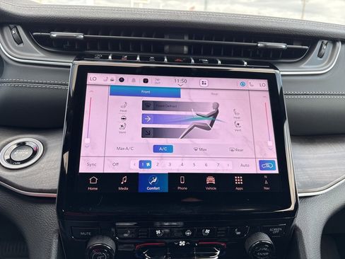 New 2025 Jeep Grand Cherokee L Limited w/ Luxury Tech Group II image 14