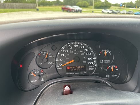 Used 1998 Chevrolet Express 1500 RWD image 15