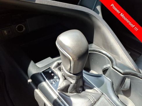 Used 2019 Toyota Camry SE w/ Convenience Package image 24