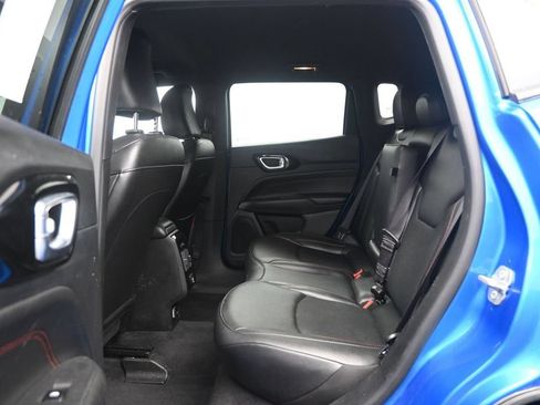 Used 2025 Jeep Compass Trailhawk AWD/4WD image 26