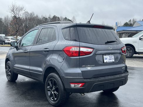 Certified 2021 Ford EcoSport SE image 2