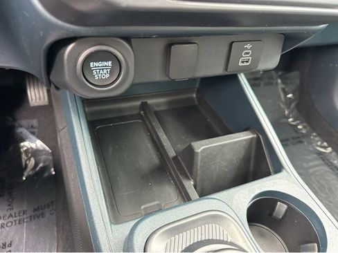 Used 2025 Ford Maverick XLT w/ Black Appearance Package image 28