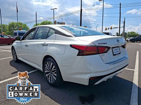 Used 2023 Nissan Altima 2.5 SV FWD image 4