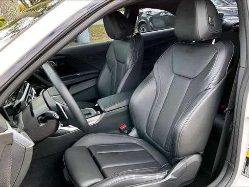 Used 2023 BMW 230i 230i w/ Convenience Package image 7