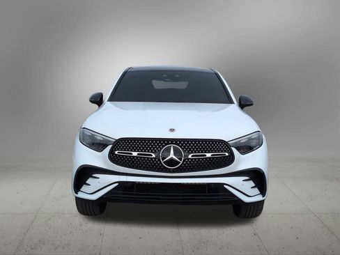 Used 2025 Mercedes-Benz GLC 300 4MATIC image 9