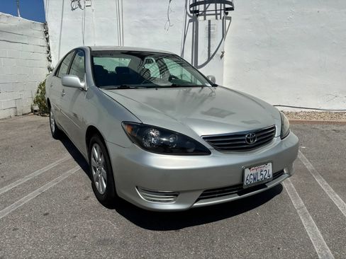 Used 2006 Toyota Camry LE image 4