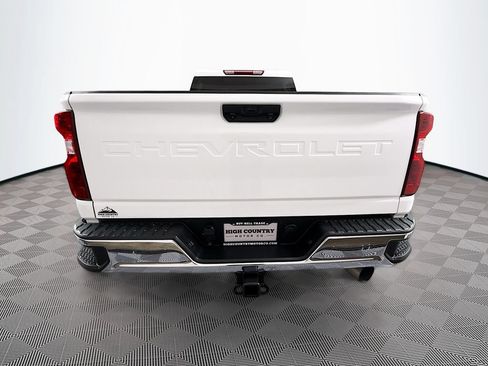 Used 2024 Chevrolet Silverado 2500 LT w/ Convenience Package AWD/4WD image 6