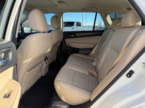 Used 2015 Subaru Outback 2.5i Limited image 17