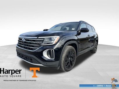 Used 2024 Volkswagen Atlas SE w/ Panoramic Sunroof Package