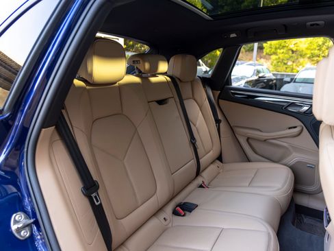Certified 2026 Porsche Macan AWD/4WD image 51