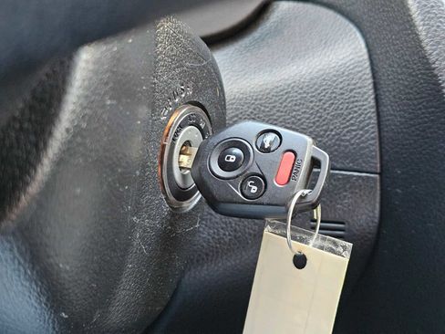 Used 2017 Subaru Crosstrek 2.0i Premium image 35