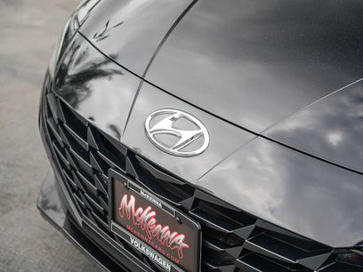 Used 2023 Hyundai Elantra SEL w/ Cargo Package