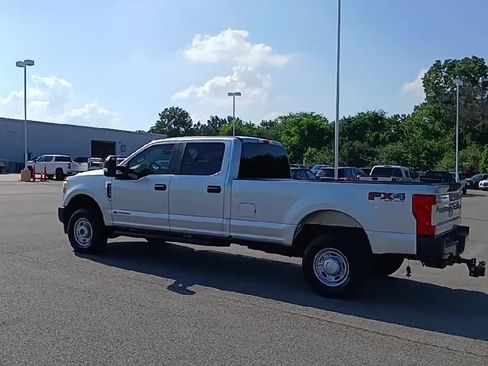 Used 2017 Ford F250 XL w/ Power Equipment Group AWD/4WD image 6