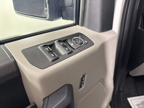 Used 2019 Ford F150 XL w/ Equipment Group 101A Mid AWD/4WD image 9