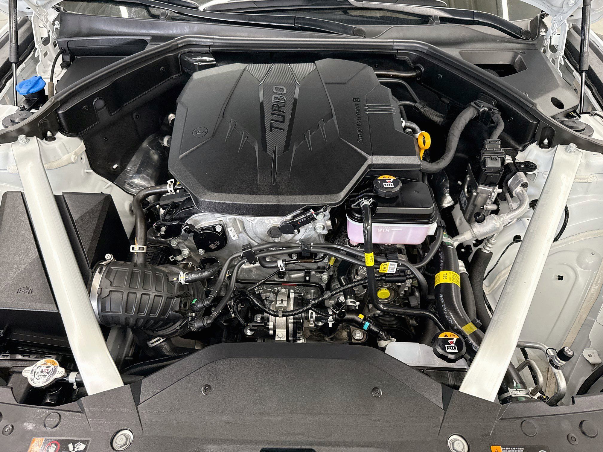 Used 2026 Genesis G70 2.5T RWD image 34