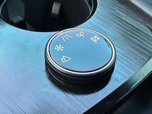 Used 2021 Nissan Rogue SV image 37