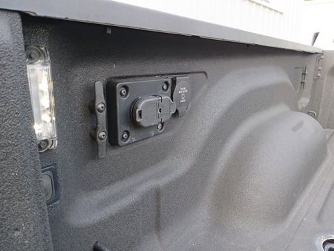 Used 2024 RAM 3500 Tradesman w/ Chrome Appearance Group image 6