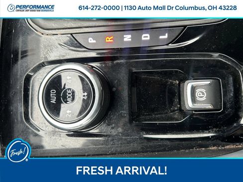 Used 2024 Chevrolet Colorado Trail Boss w/ Technology Package AWD/4WD image 25