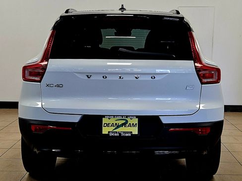 Used 2023 Volvo XC40 Recharge Ultimate AWD/4WD image 6