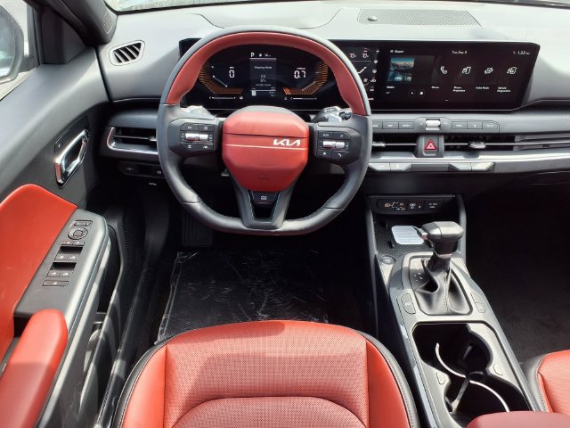 New 2026 Kia K4 GT-Line FWD image 2