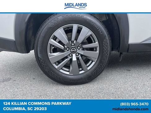 Used 2025 Nissan Pathfinder SV FWD image 7