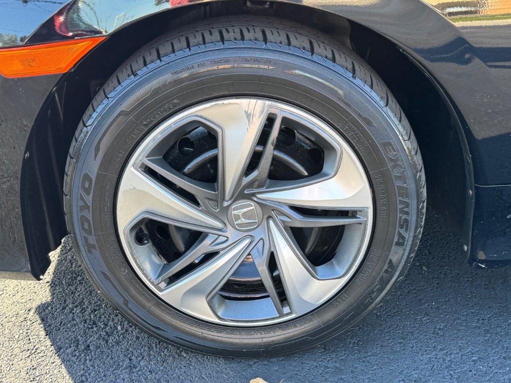 Used 2019 Honda Civic LX image 9