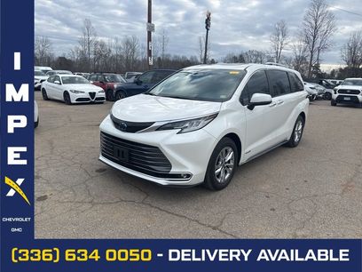 Used 2021 Toyota Sienna Limited