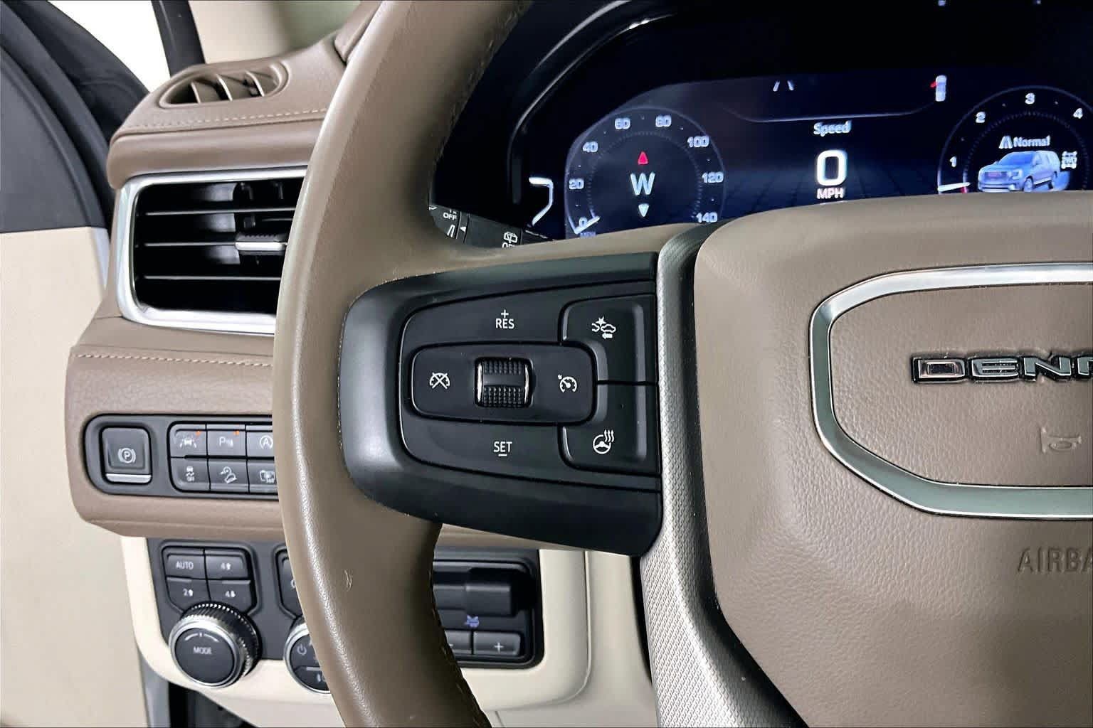 Used 2023 GMC Yukon Denali w/ Max Trailering Package AWD/4WD image 22