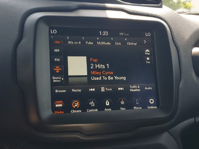 Certified 2022 Jeep Renegade Altitude AWD/4WD image 28